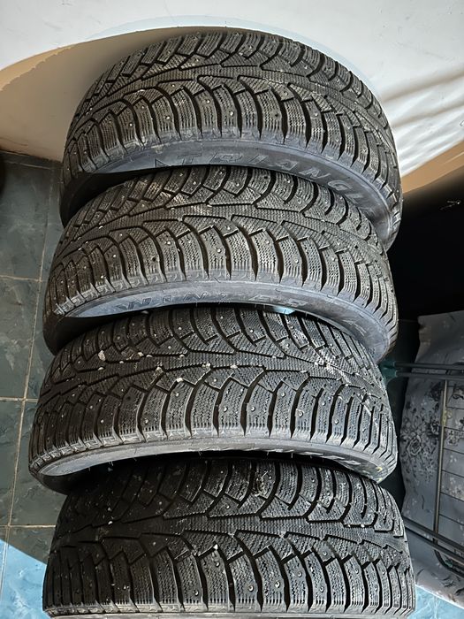 Покрышки зимние 235/60/18