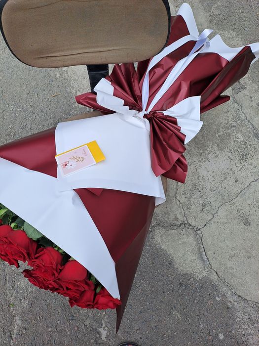 Розы  красные,букеты