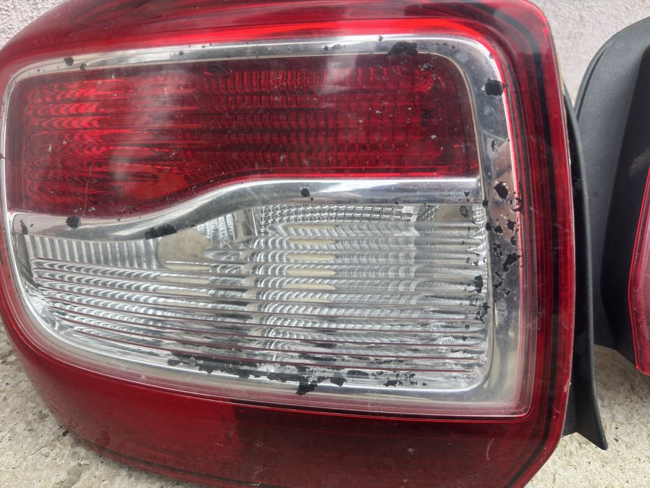 Piese Logan  TRIPLA STOPURI cu defecte ! si Airbag 150 lei logan 2