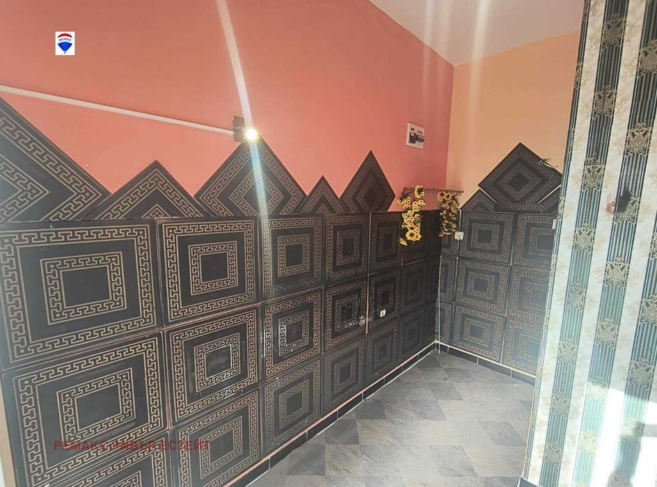 Продава се Магазин в Русе, Широк център - 7 кв.м за 1615 €/кв.м - Снимка #4