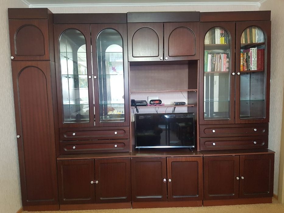 Продам гостинную