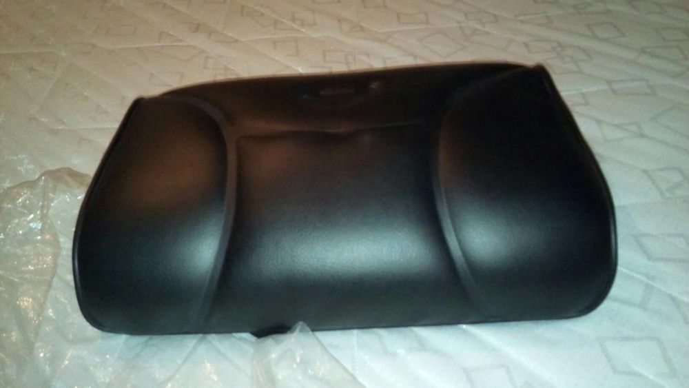 Продам массажер есть штекер для машины