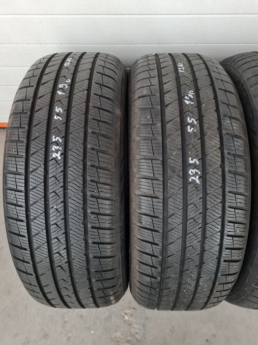 Всесезонни гуми 4 броя за Джип VREDESTEIN Quatrac 235 55 R19 дот1220