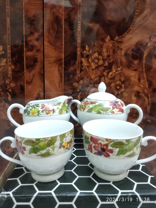 CHayni serviz yaponskiy