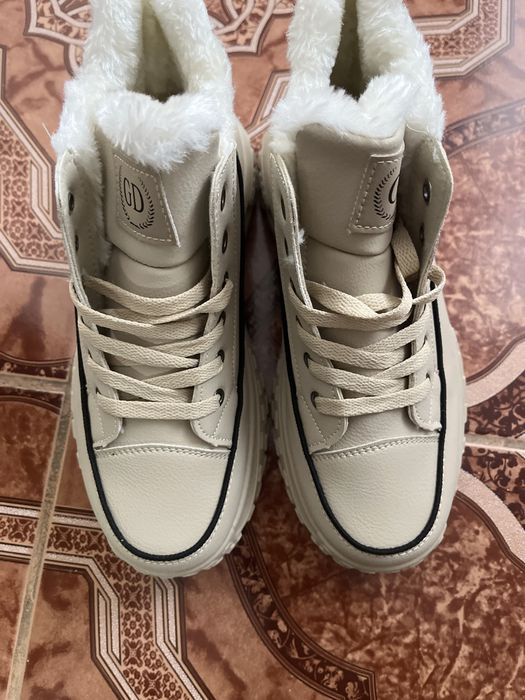 Ghete de iarna pentru dama !