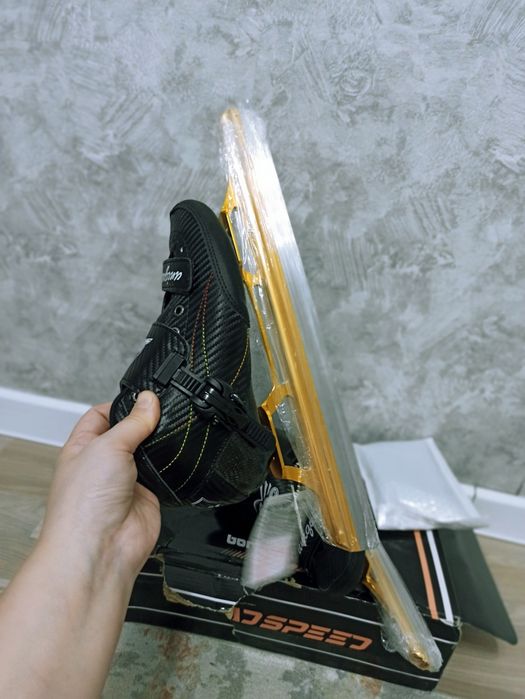 Продается новые коньки