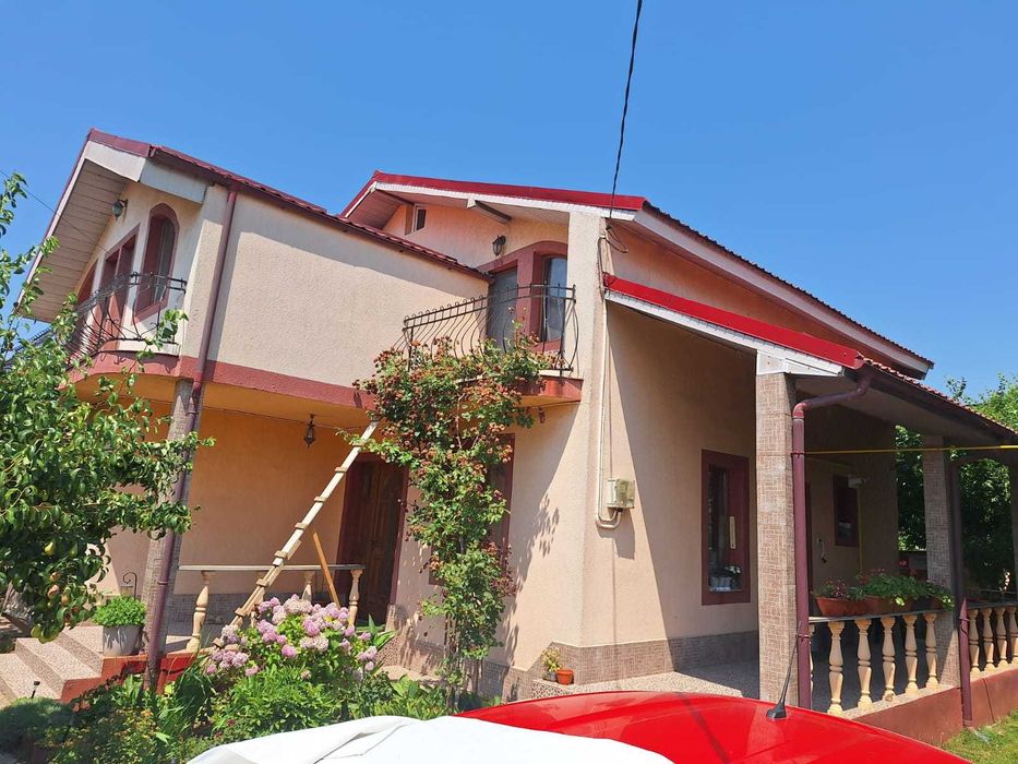 Casa Sat Costi cu teren 500 mp