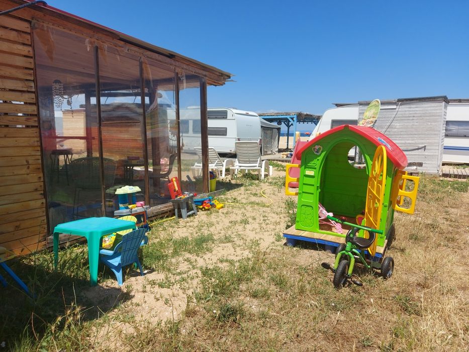 Каравани под наем Къмпинг Градина Кайт - Плажна Къща