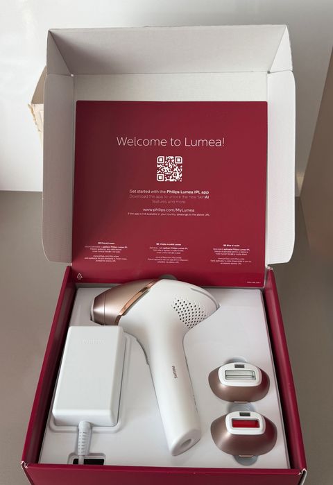 Фотоепилатор Philips Lumea IPL 9900