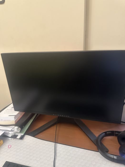 Vand unitate gaming plus monitor 240hz plus tastatura casti, mousepad