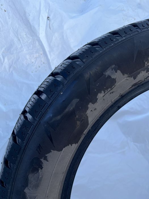 Шины Pirelli ice zero 98T с шипами 215/55/17
