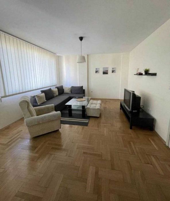 Дава се под наем Тристаен апартамент в София, Манастирски ливади - 110 кв.м за 600 € - Снимка #1