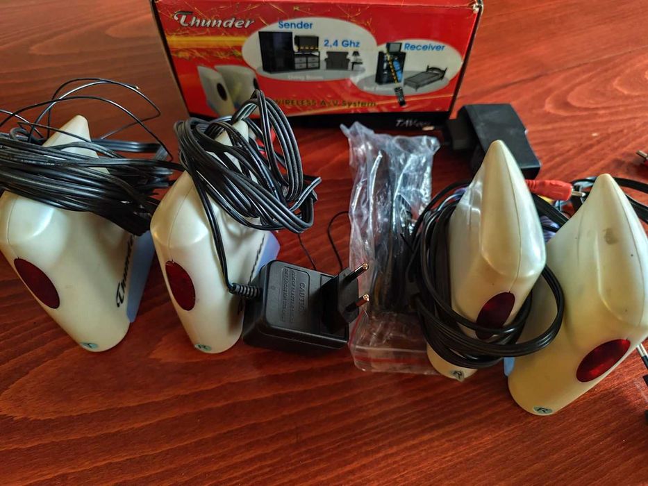 Wireless Audio Video Sender/Transmiter/ - Receiver - TV AV System Thunder TAV-001