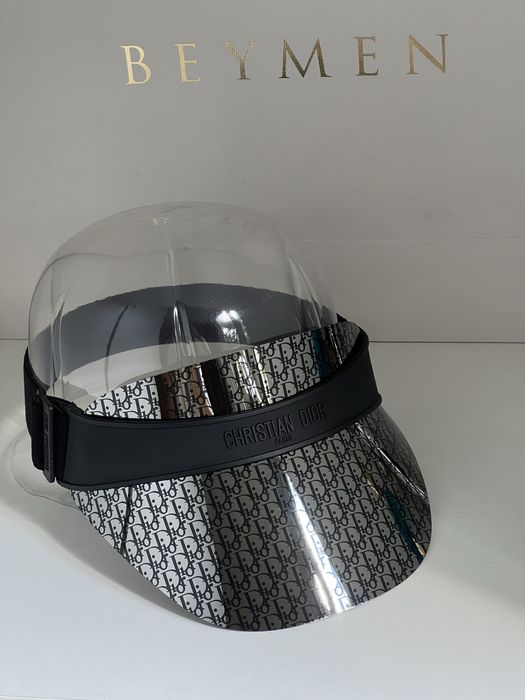 Продам кепки от Диор новинка