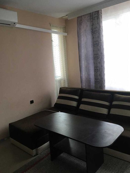 Дава се под наем Двустаен апартамент в Шумен, Гривица - 68 кв.м за 228.99 € - Снимка #2