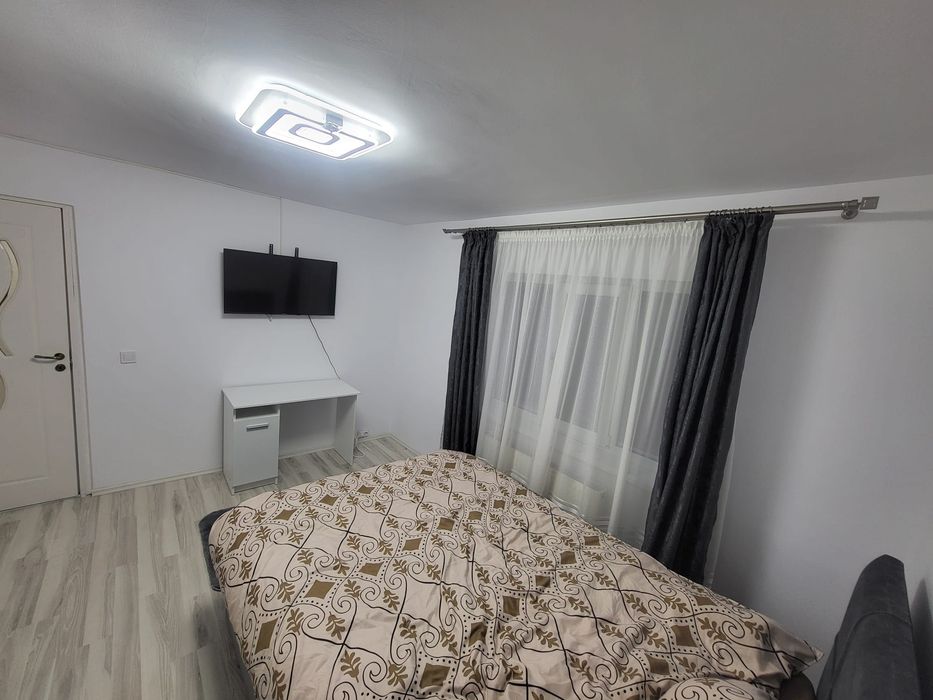 Vând apartament 3 camere!