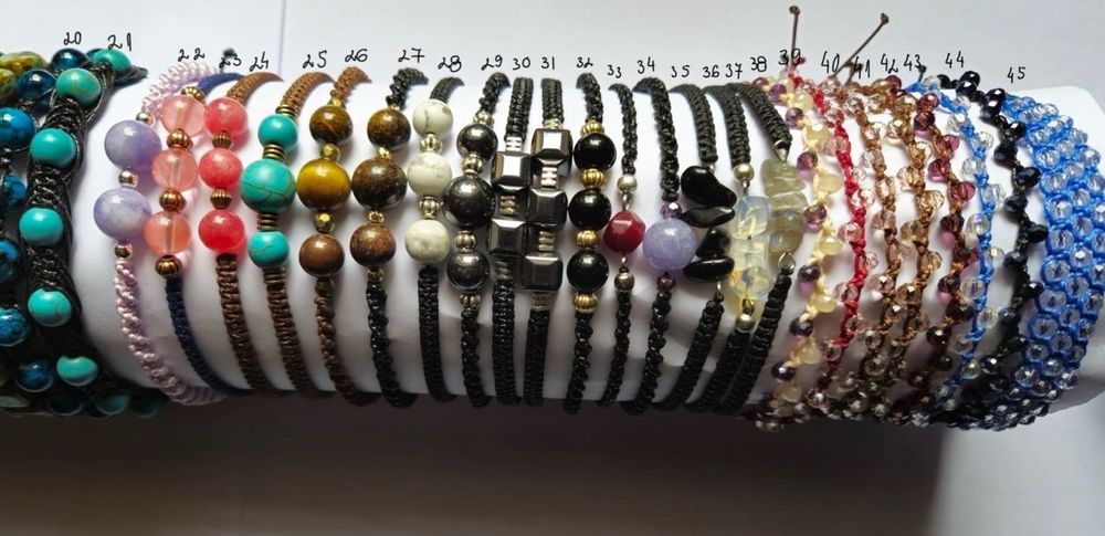 Ръчно изработени гривни от естествени камъни