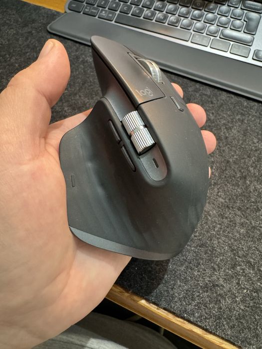 Mouse Logitech MX Master 3 cu dongle