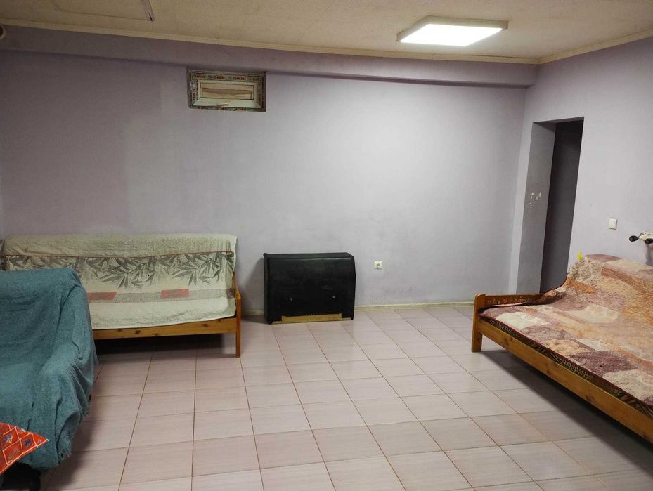 Дава се под наем Едностаен апартамент в Бургас, Меден рудник - зона Б - 55 кв.м за 95 € - Снимка #11