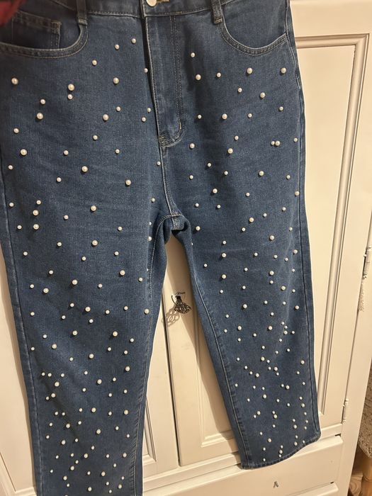 Bulgi cu perle noi nepurtati