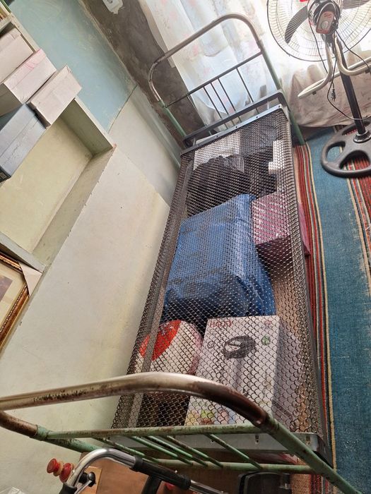 Сотилади темир кровать