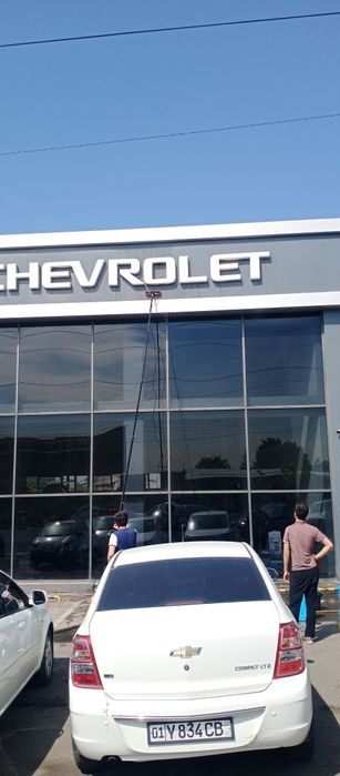 Oyna yuvish Tashqi fasad yuvish bino yuvish