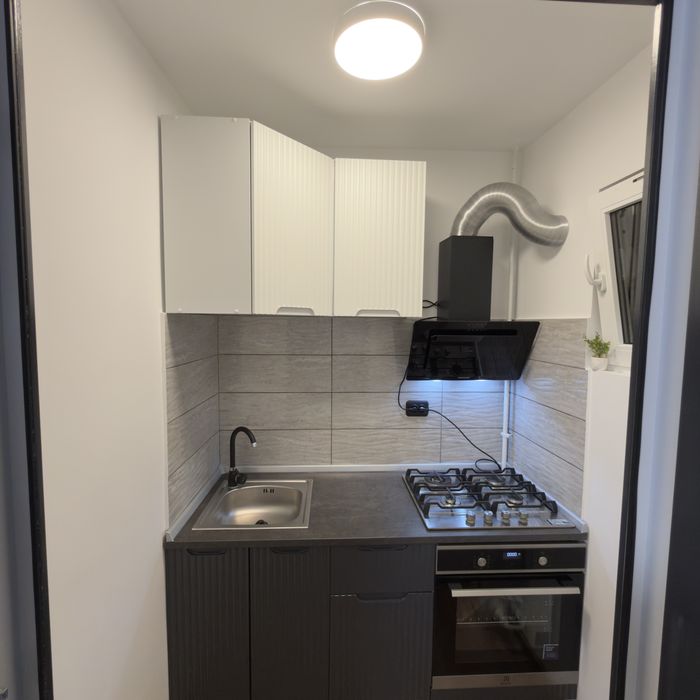 PROPRIETAR:  Titan, Garsoniera Renovata Complet - Mutare Imediata