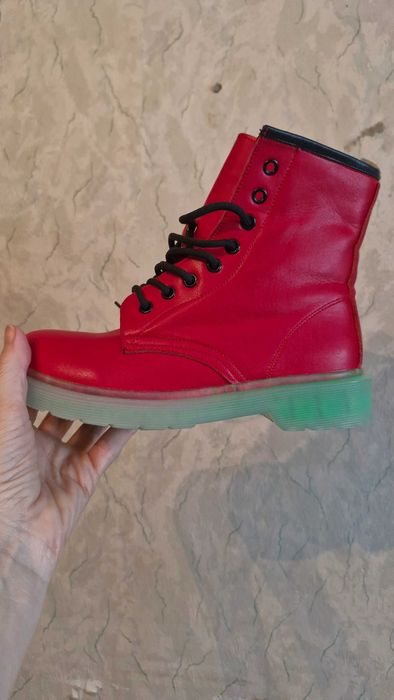 Ботинки классные 38 р-р