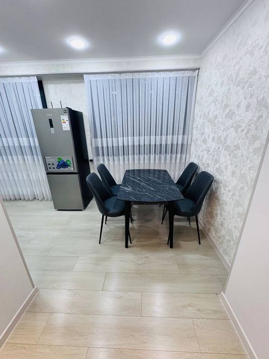 Ц-1 Продается 1 комнатная квартира ремонт Памятник Шастри