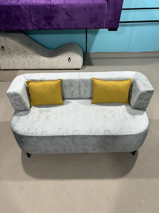 Диван для офиса дома,зала ожидания,салона корасоты