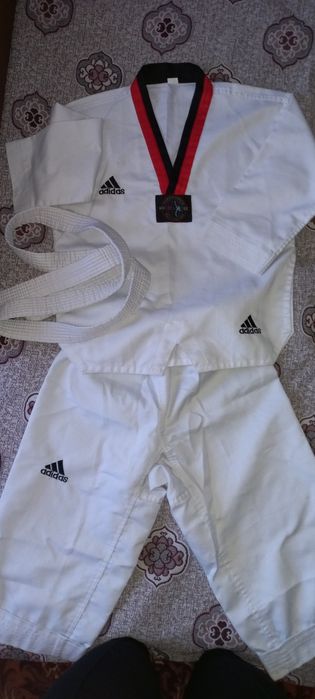 Продам форму тэхвандо