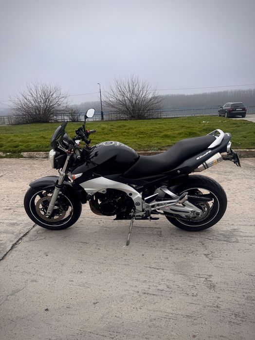 Vand Suzuki GSR 600
