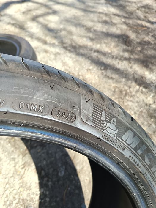 Anvelope vara 235 40 19 Michelin 2022 5mm