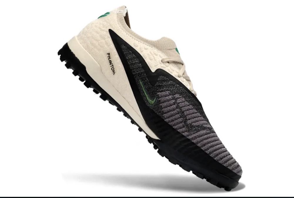 Nike Phantom