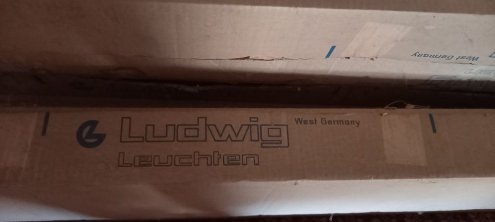 Lampa de iluminat cu doua neoane LED