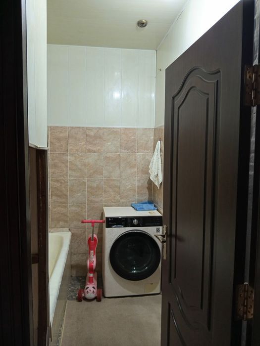 Uy sotiladi 4 xona yashnabodda 5-qavat