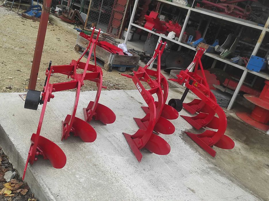 Малки плугове ALPLER за малки трактори