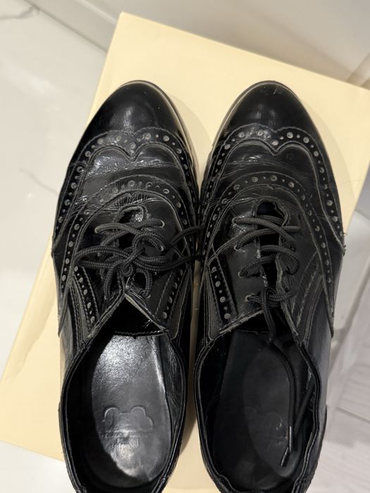 Женская обувь.