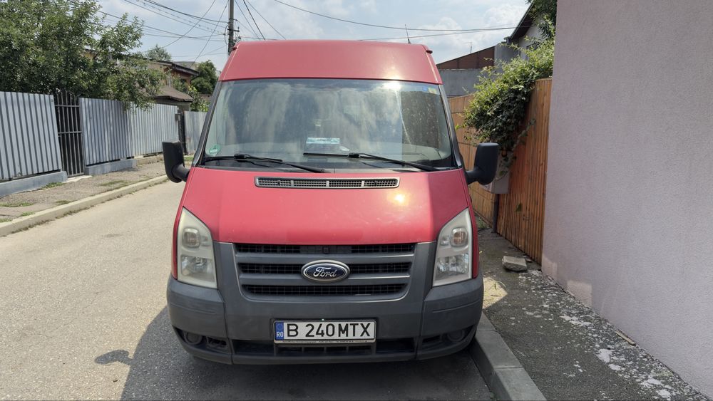 Ford transit 8+1