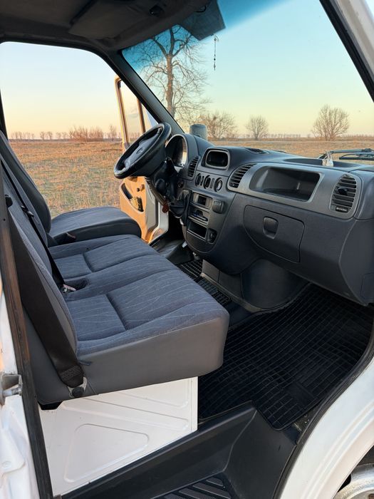 Mercedes sprinter cu lift