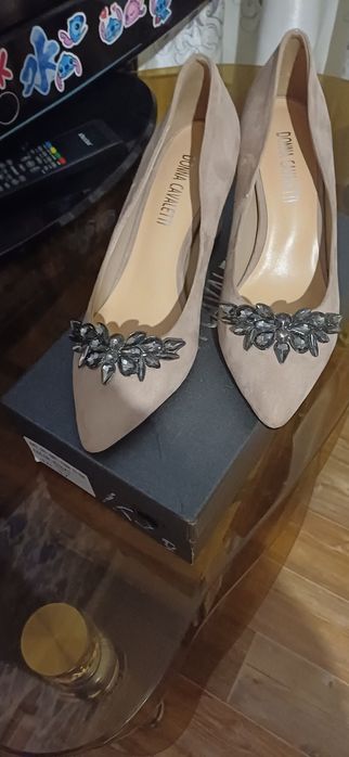 Туфли новые 37 размер 15тыс