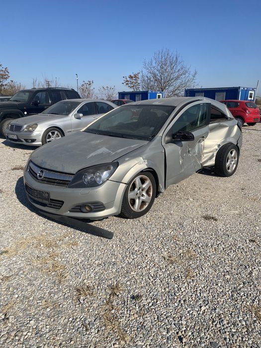 Опел астра хаш 1.7 дизел 101кс на части Opel Astra H 1.7 CDTI 101кс
