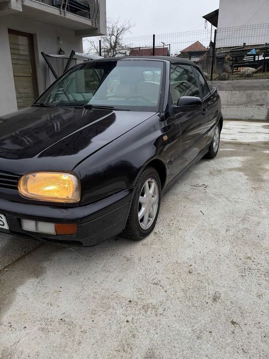 Vand golf 3 decapotabil!