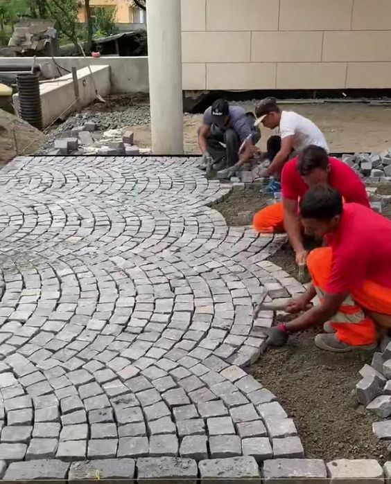 Piatră cubică Andezit, mă deplasez oriunde în Țară