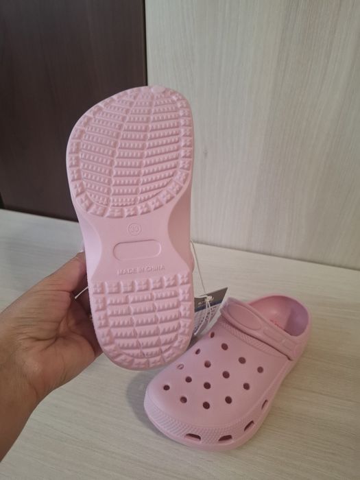 Papuci fete crocs