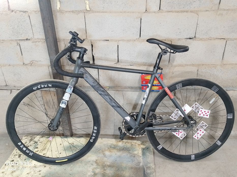 JIXF AT3 PLUS fixie.