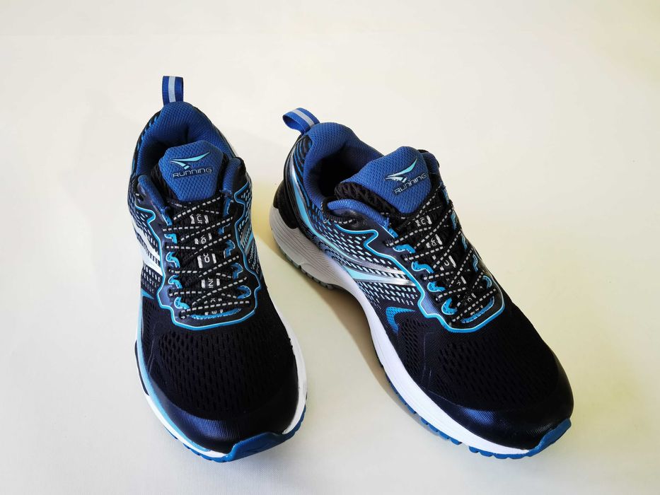 Adidasi alergare 42 43  Ghete munte  maraton INOC - Ger  Ca NOI