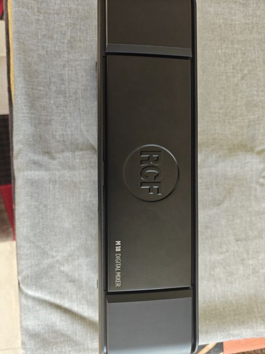 RCF M 18 Digital Mixer – 18 канала, Wi-Fi, Ефекти