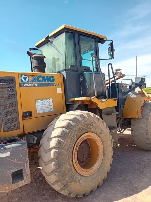 Продаётся погрузчик 3куб