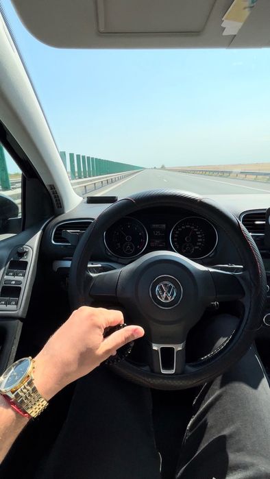 VOLKSWAGEN Golf 2010 — imagine 5